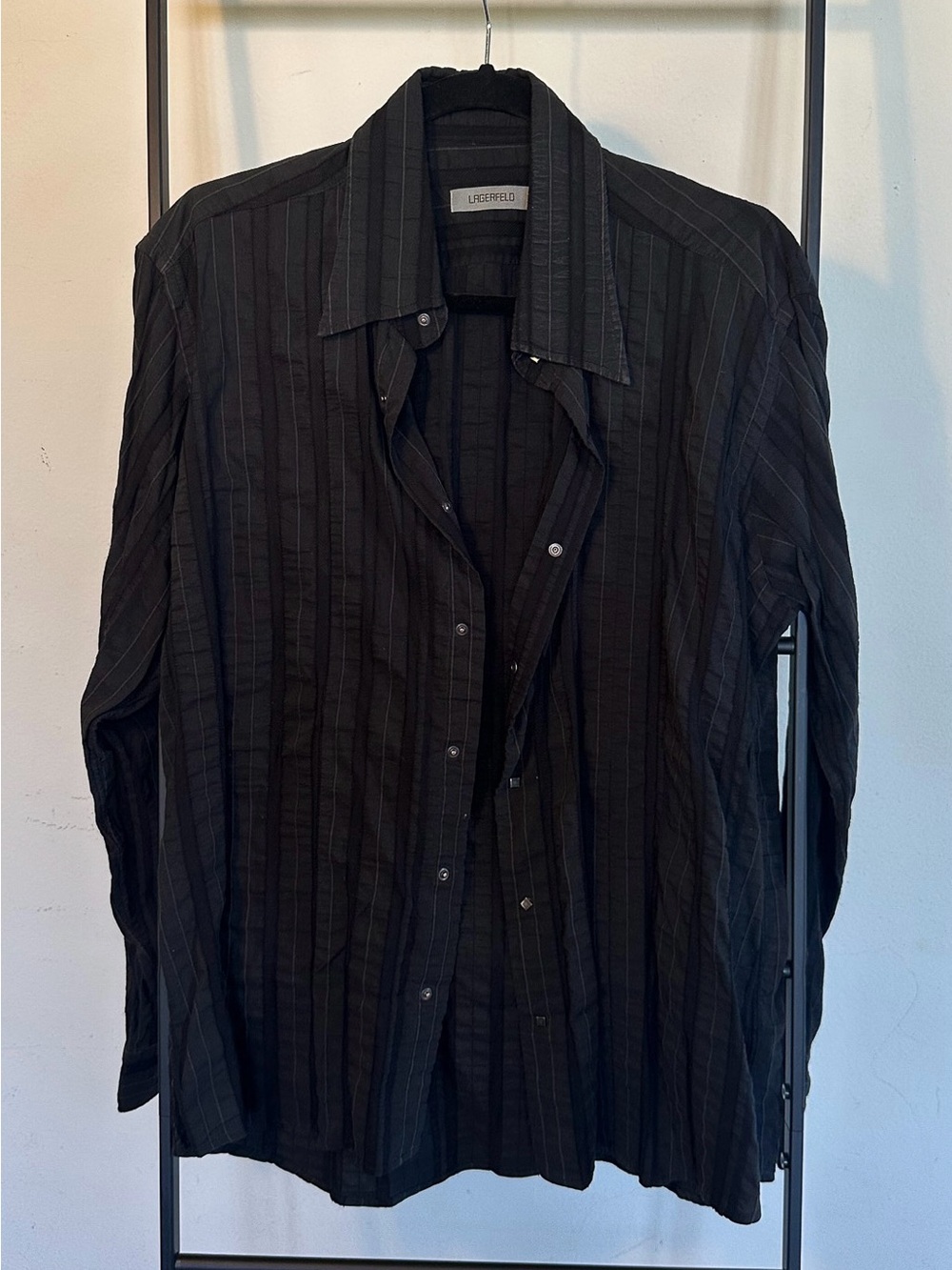 Men's Black Pinstripe Button-Up Shirt Large 43 size